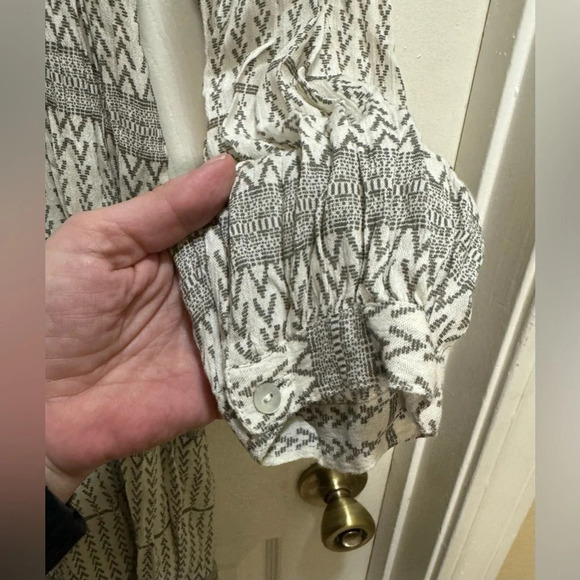 Walter Baker Long Sleeve Babydoll Dress White Black Print Size 10 - Picture 3 of 10